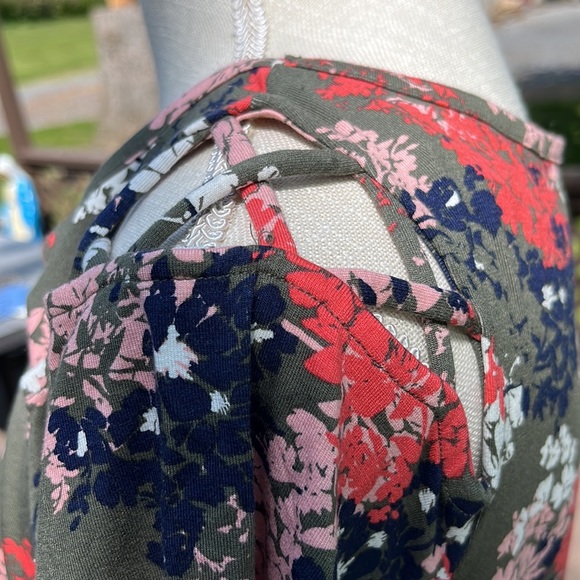 Westport short sleeved summer top, size Medium. - Picture 4 of 9